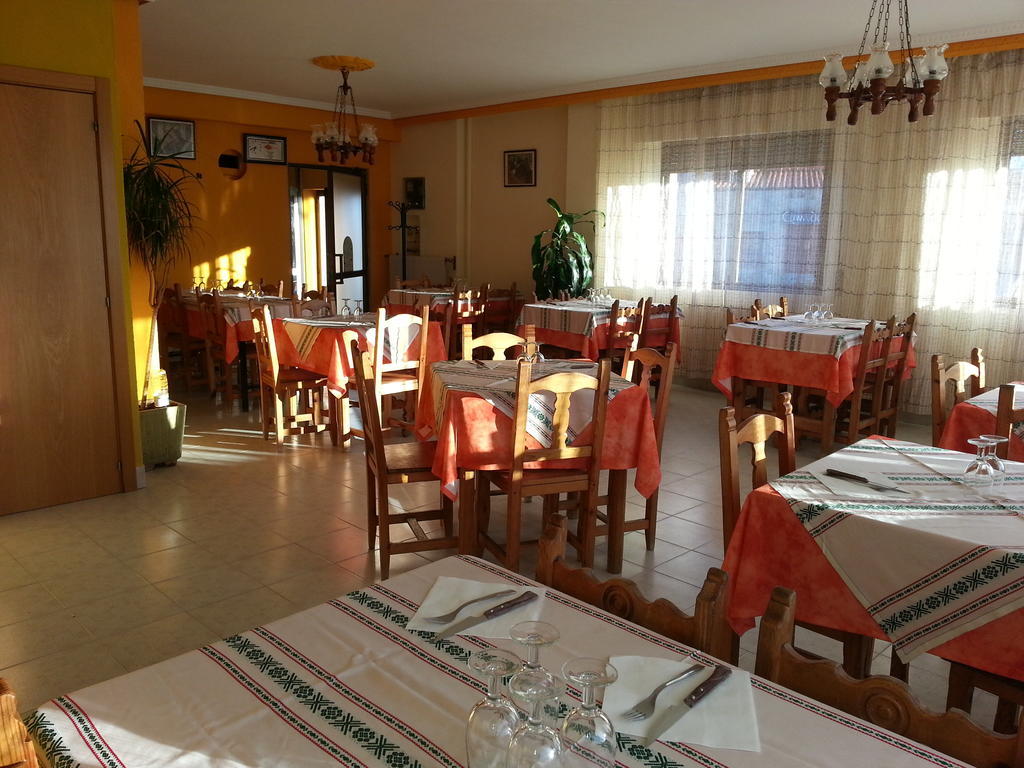 Hostal Atila Ricobayo 外观 照片