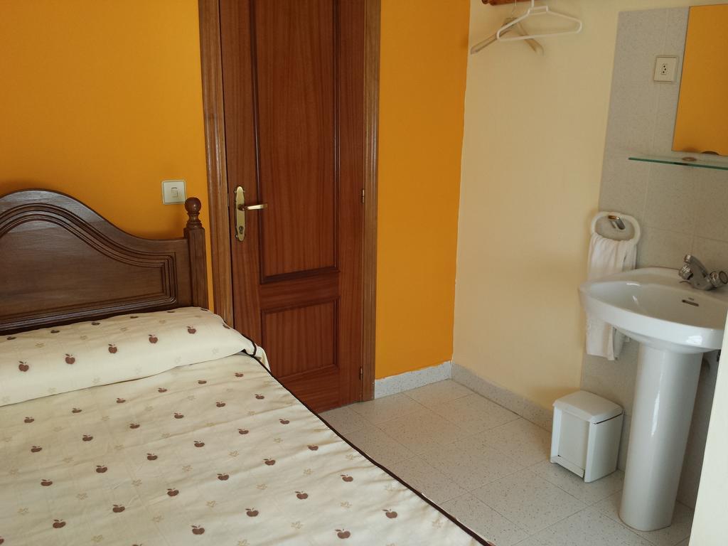 Hostal Atila Ricobayo 客房 照片